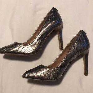 Metallic Pumps